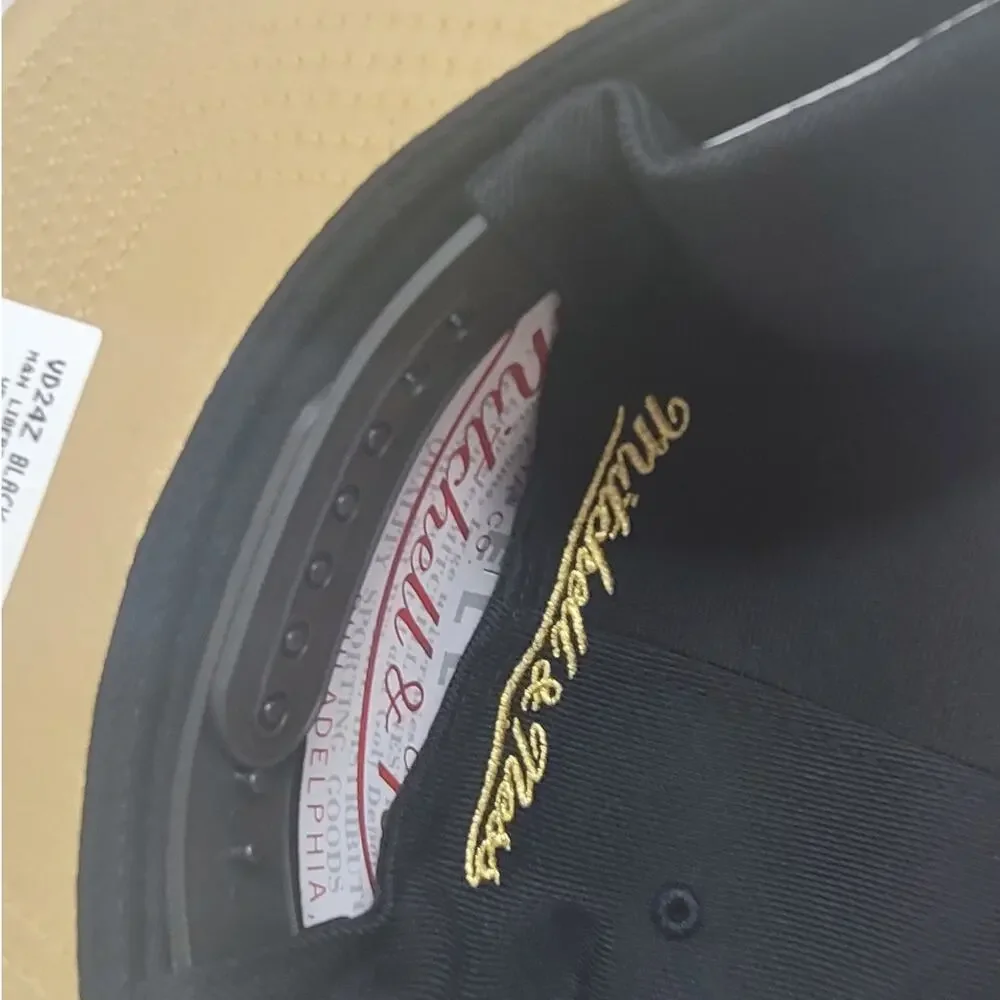🆕 Mitchell & Ness Logo Gold Snapback Hat Black